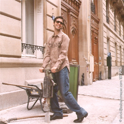 
Model : Marcio (Totem Model Agency)

Stylisme de plateau : Ga�lle Hiver

Make up : Caroline Brillat

Photo : Erick Seban-Meyer (Paris, avril 2002)

(cliquez sur l'image pour revenir)