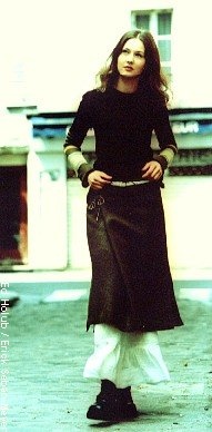 styliste, mode printemps &eacute;t&eacute; 2000 ; CLIQUEZ ICI POUR VOIR D'AUTRES IMAGES 