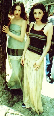 Mode printemps-&eacute;t&eacute; 2000 ; CLIQUEZ ICI POUR VOIR D'AUTRES IMAGES 